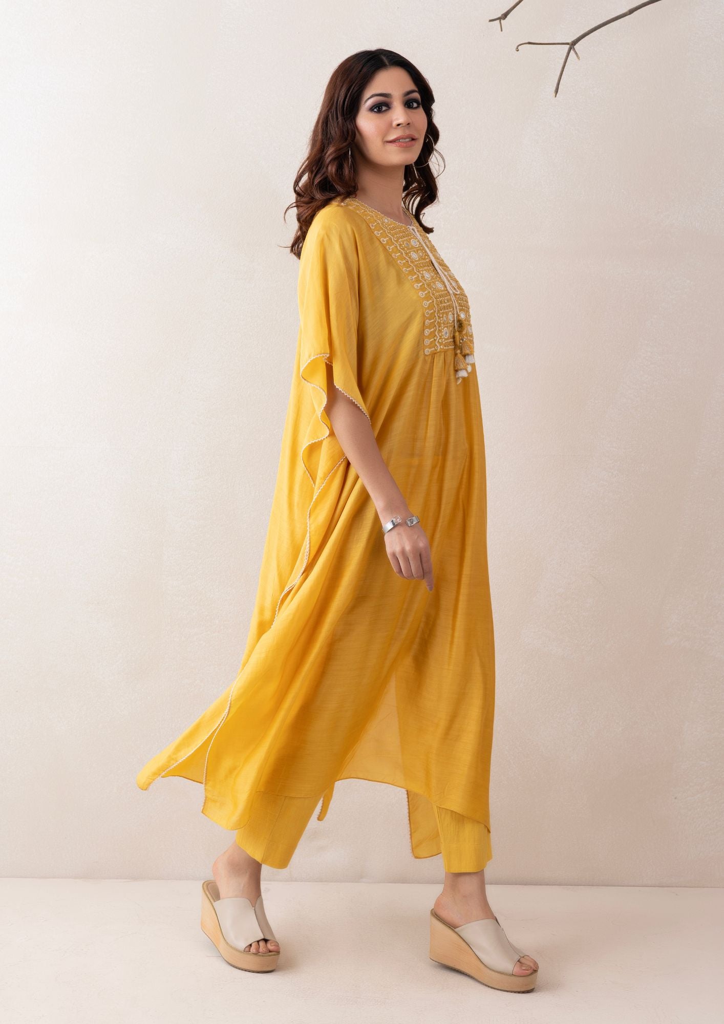 Saanvi Kaftan Set