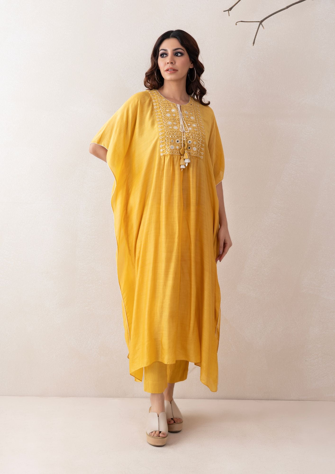 Saanvi Kaftan Set