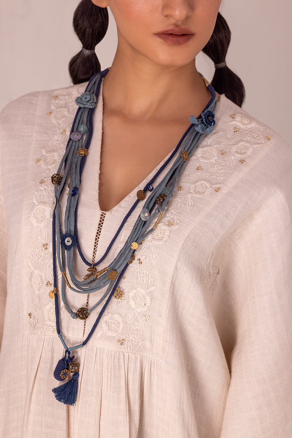 Zarna Neck Piece
