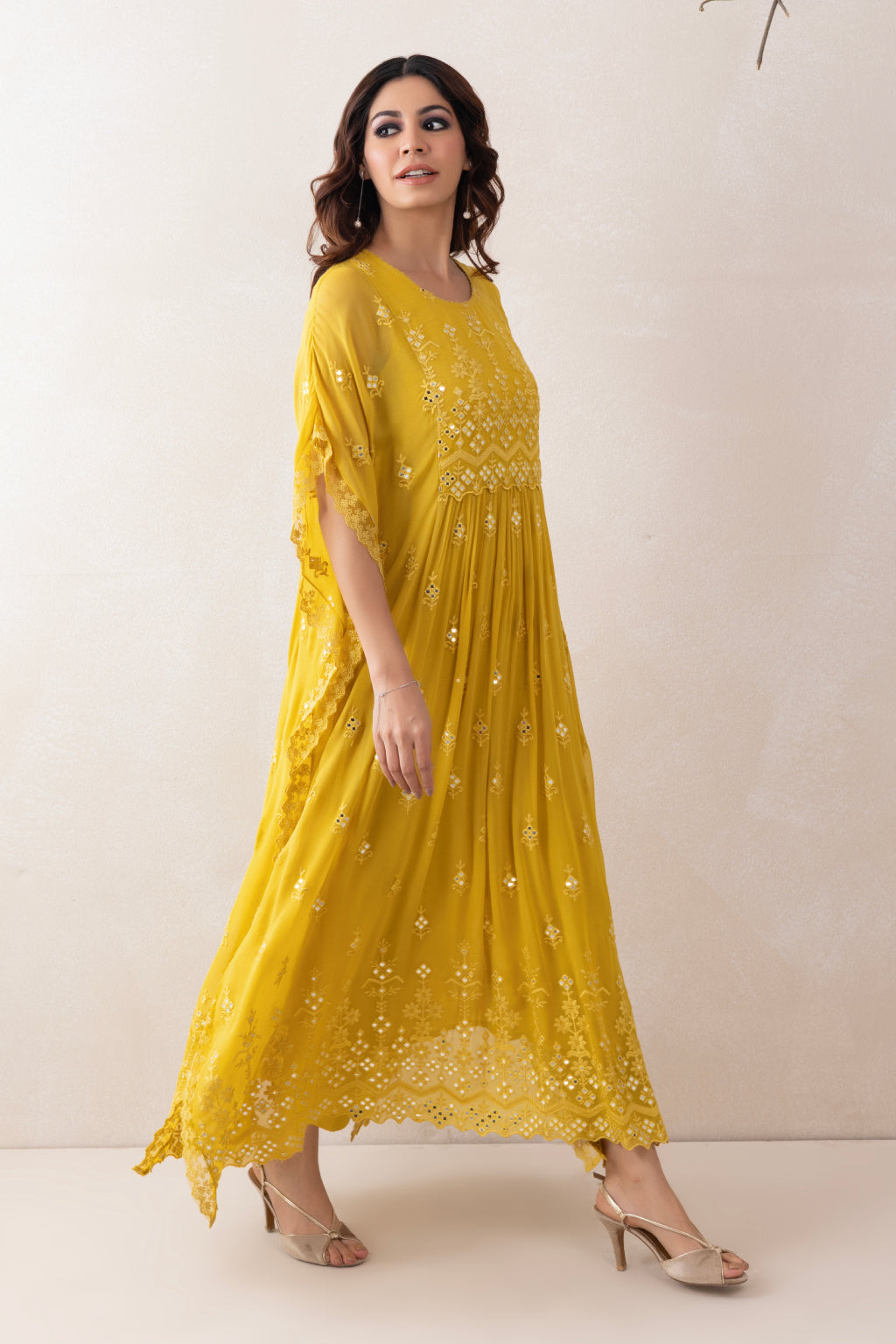 Aabroo Kaftan Set