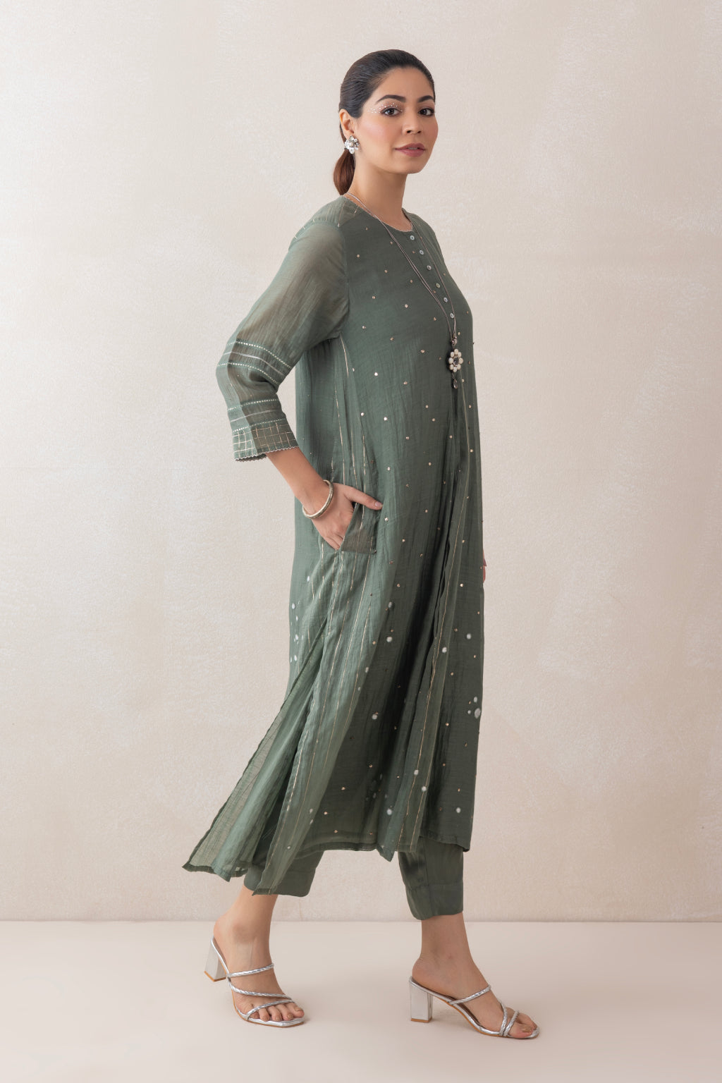 Ishya Kurta Set