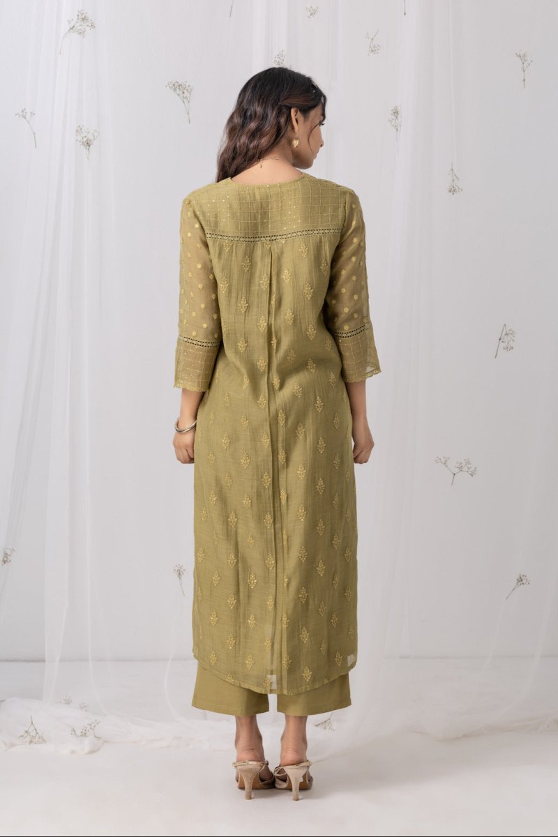 Aaravi Kurta Set - Karuna Khaitan