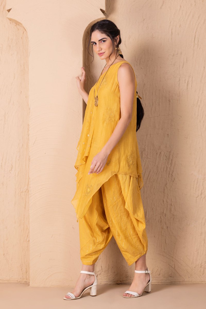 Dahlia Dhoti Set - Karuna Khaitan