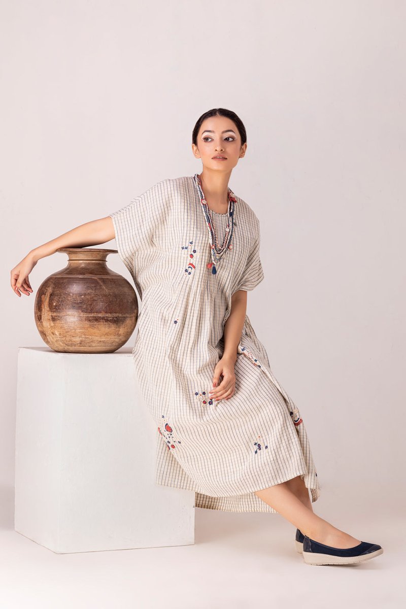 Dhari Kaftan - Karuna Khaitan
