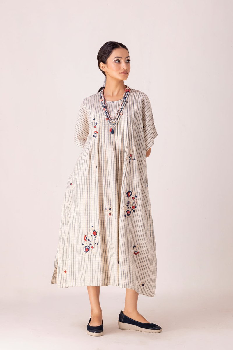 Dhari Kaftan - Karuna Khaitan